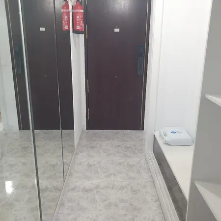 Daire Apartamento Palmeras Confort Familiar Cerca De La Playa