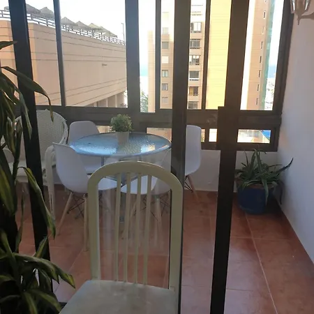 Daire Apartamento Palmeras Confort Familiar Cerca De La Playa *
